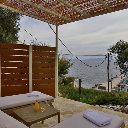 Kassiopi Seafront Elegant Apartments Екстериор снимка