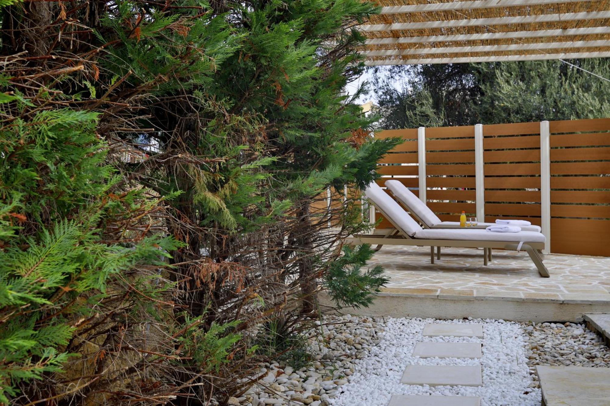 Kassiopi Seafront Elegant Apartments Екстериор снимка